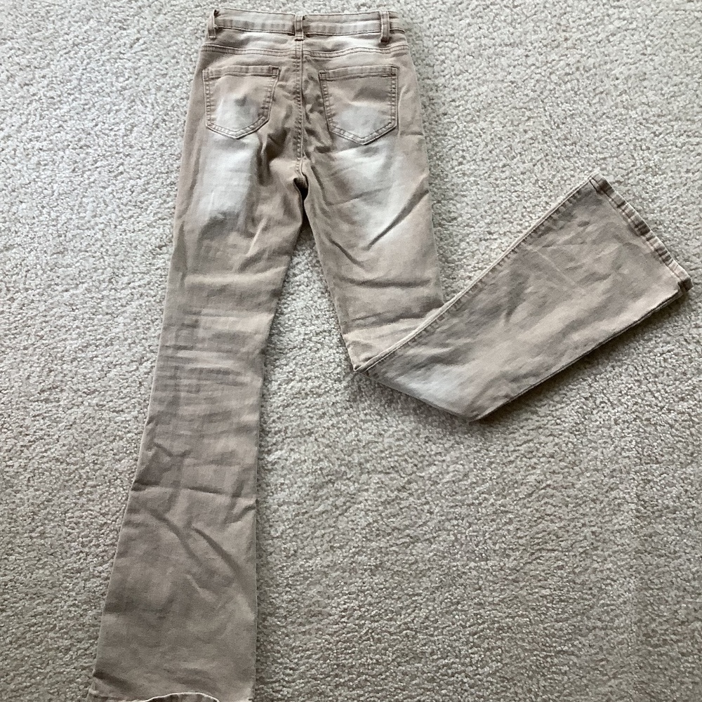 Khaki mid-rise flared denim